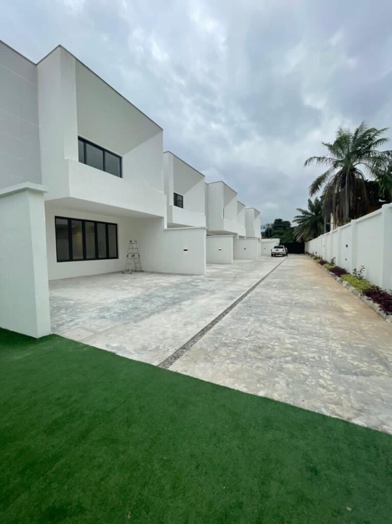 Contemporary 3-Bedroom Terrace House in Victoria Island